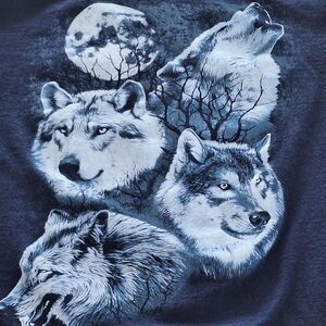 Wolf Pack Vintage Delta Pro Weight Tee size L Unisex